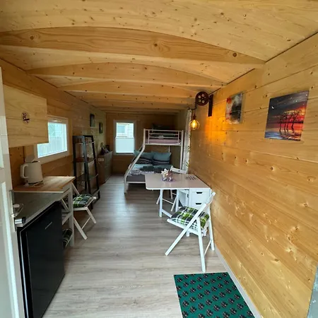 مكان تخييم Schaeferkarrenpark Adler- Und Wolfspark Kasselburg Pelm