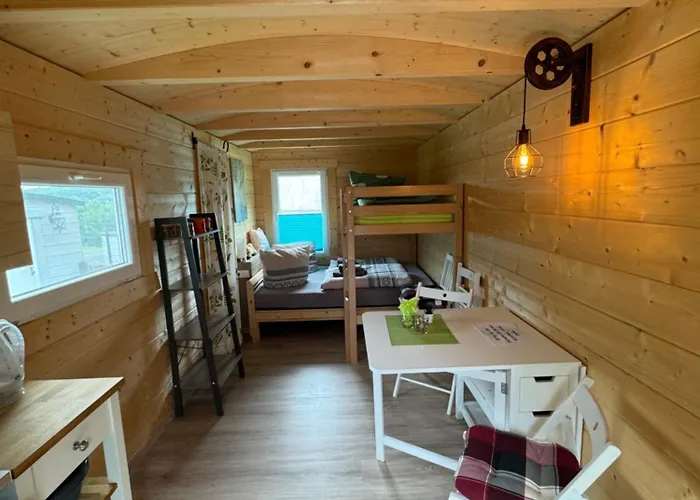 Schaeferkarrenpark Adler- Und Wolfspark Kasselburg キャンプ場 *