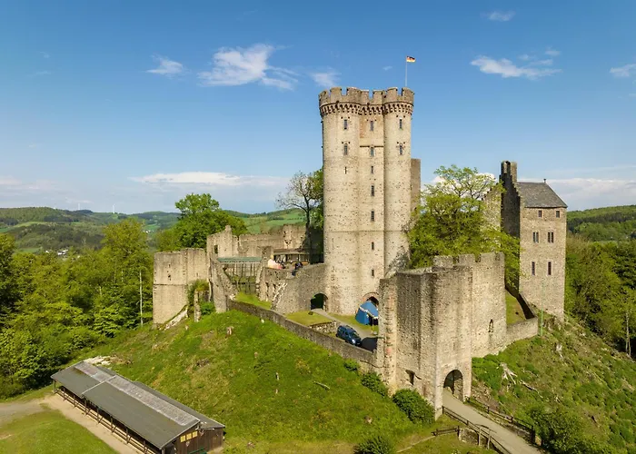 キャンプ場 Schaeferkarrenpark Adler- Und Wolfspark Kasselburg *